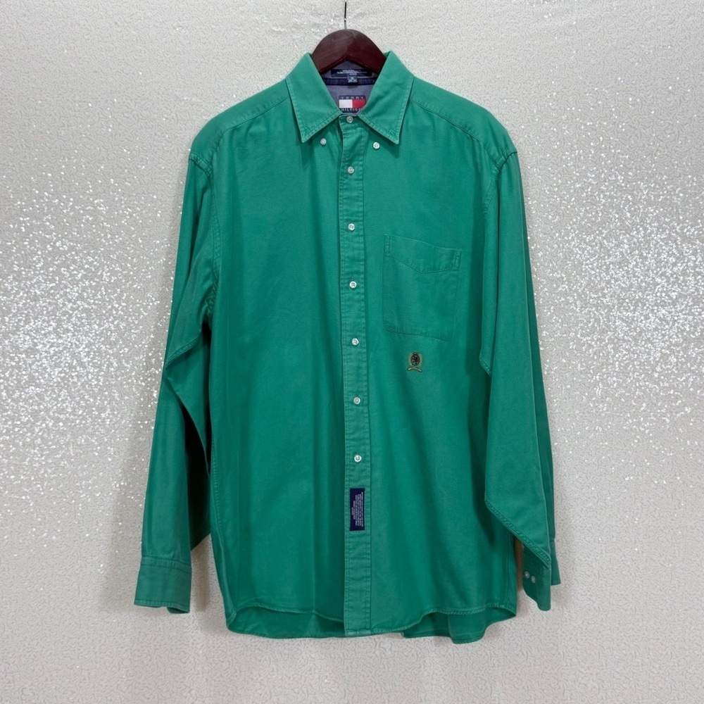 Tommy Hilfiger Green Button Down Shirt Men’s 16 34/35 Long Sleeve Cotton Crest